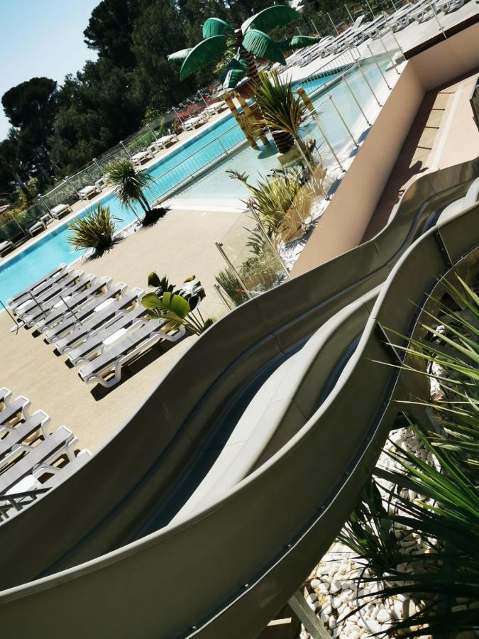 Mobil Home Neuf Camping L Ile Dor Plage St Raphael Avec Piscine Saint-Raphael  Bagian luar foto