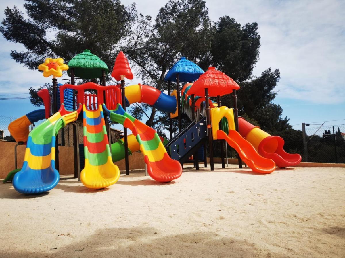 Mobil Home Neuf Camping L Ile Dor Plage St Raphael Avec Piscine Saint-Raphael  Bagian luar foto